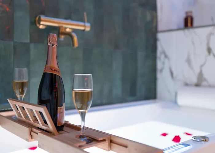 Cinema De Gamme Avec Balneotherapie Διαμέρισμα *